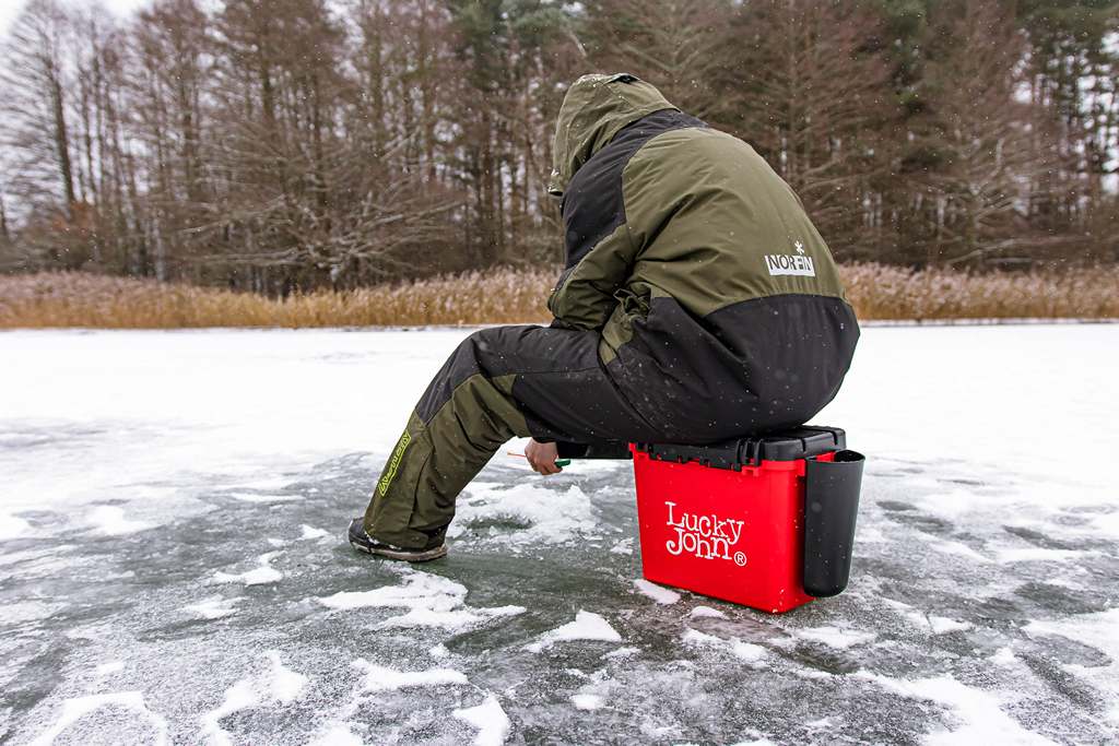 Ловля плотвы зимой на течении со льда - советы и рекомендации